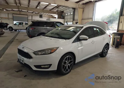 2018 Ford Focus Sel z USA, uszkodzony, nr VIN 1FADP3H26JL299164